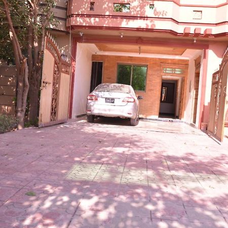Redbury Guesthouse Iszlámábád Kültér fotó