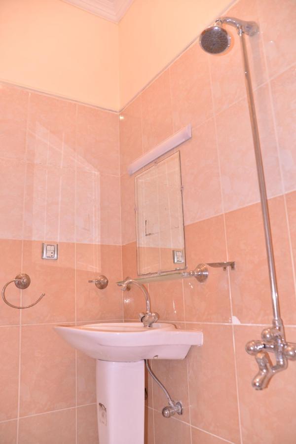 Redbury Guesthouse Iszlámábád Kültér fotó